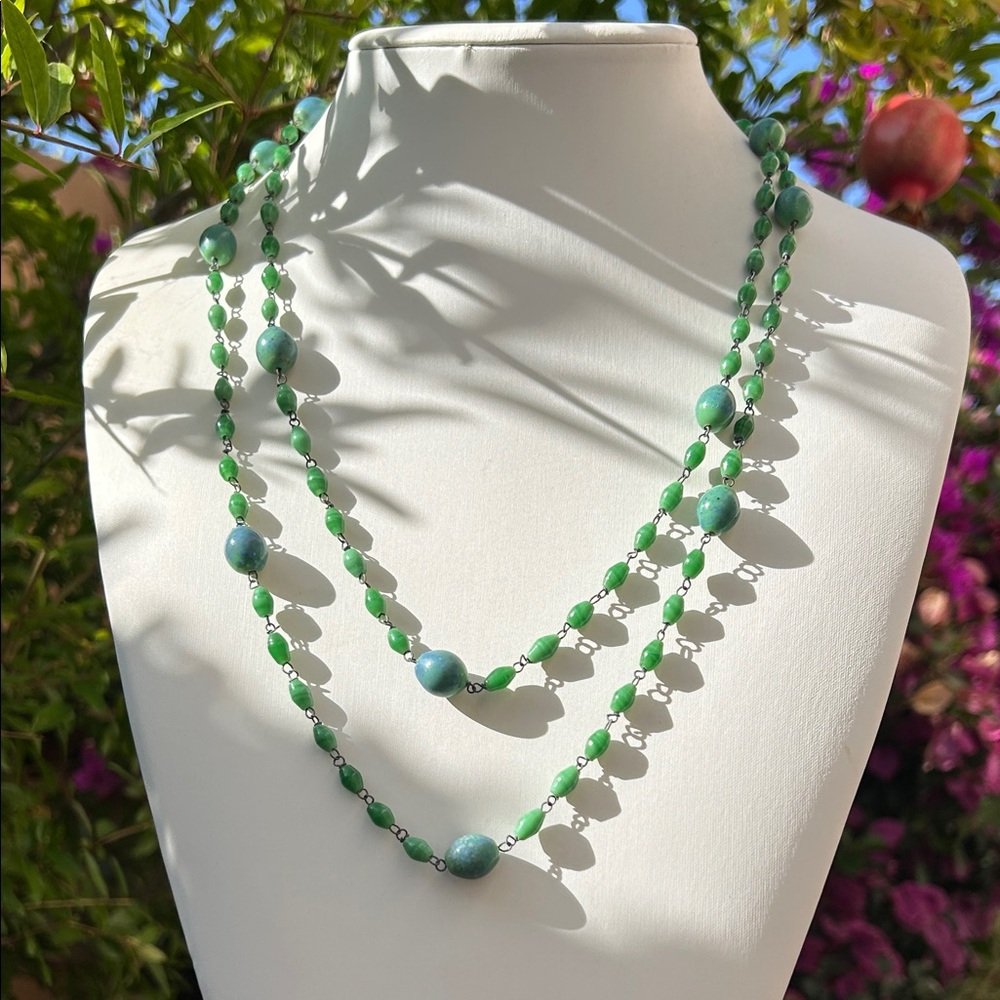 Art Deco Green Blue Glass Necklace